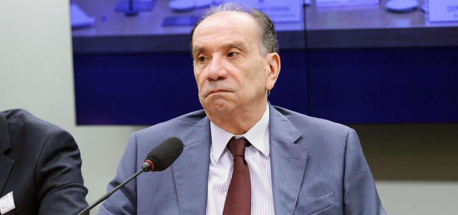 Ex-chanceler vê aplicação abusiva da Magnitsky contra Moraes
