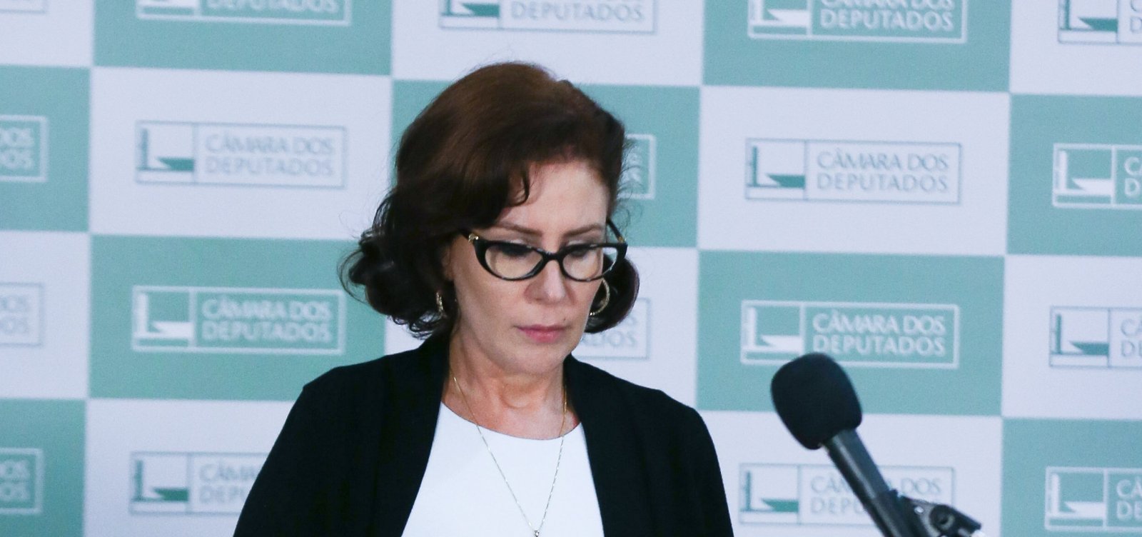 Justiça mantém prisão de Carla Zambelli na Itália