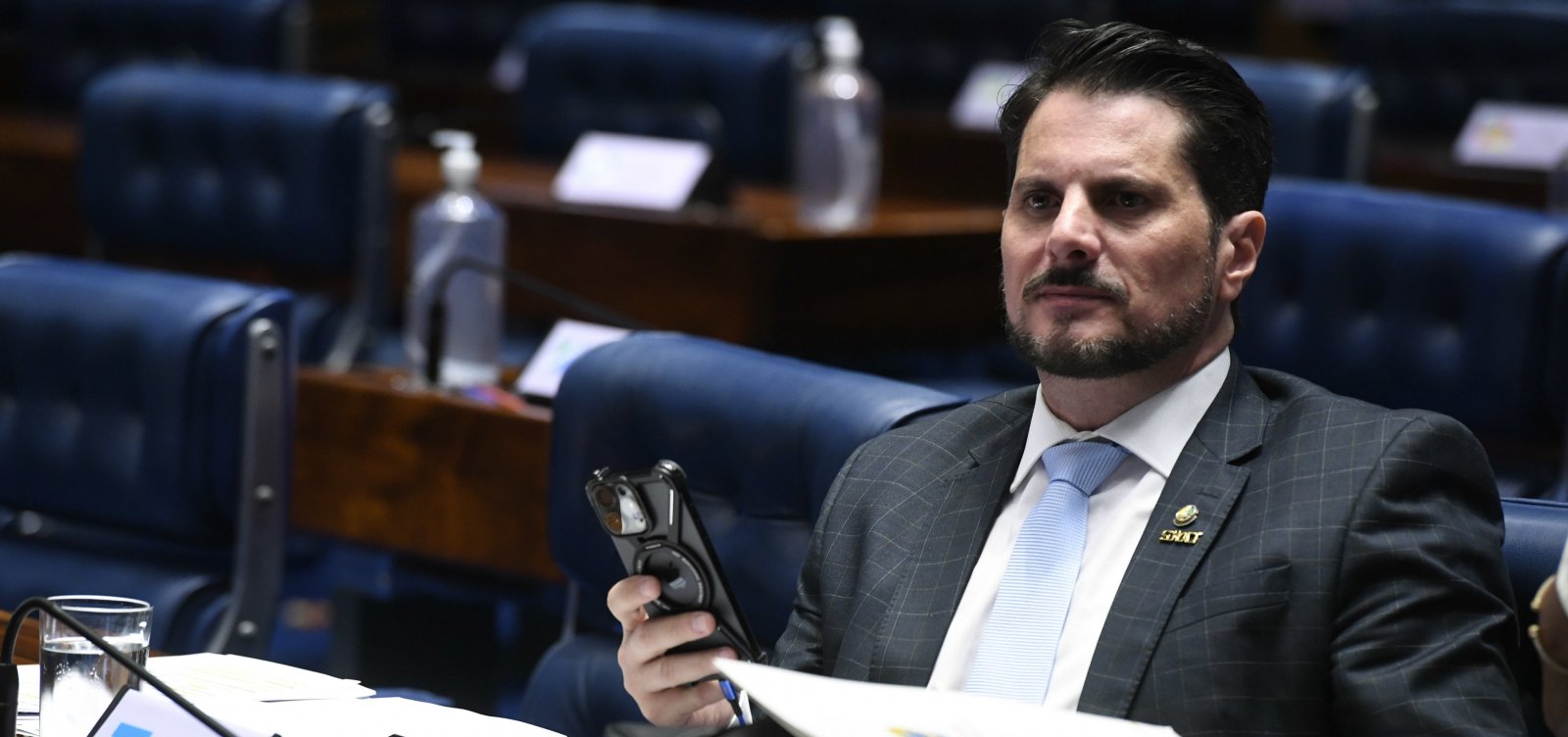 STF determina bloqueio de salário e bens de Marcos do Val após operação da PF