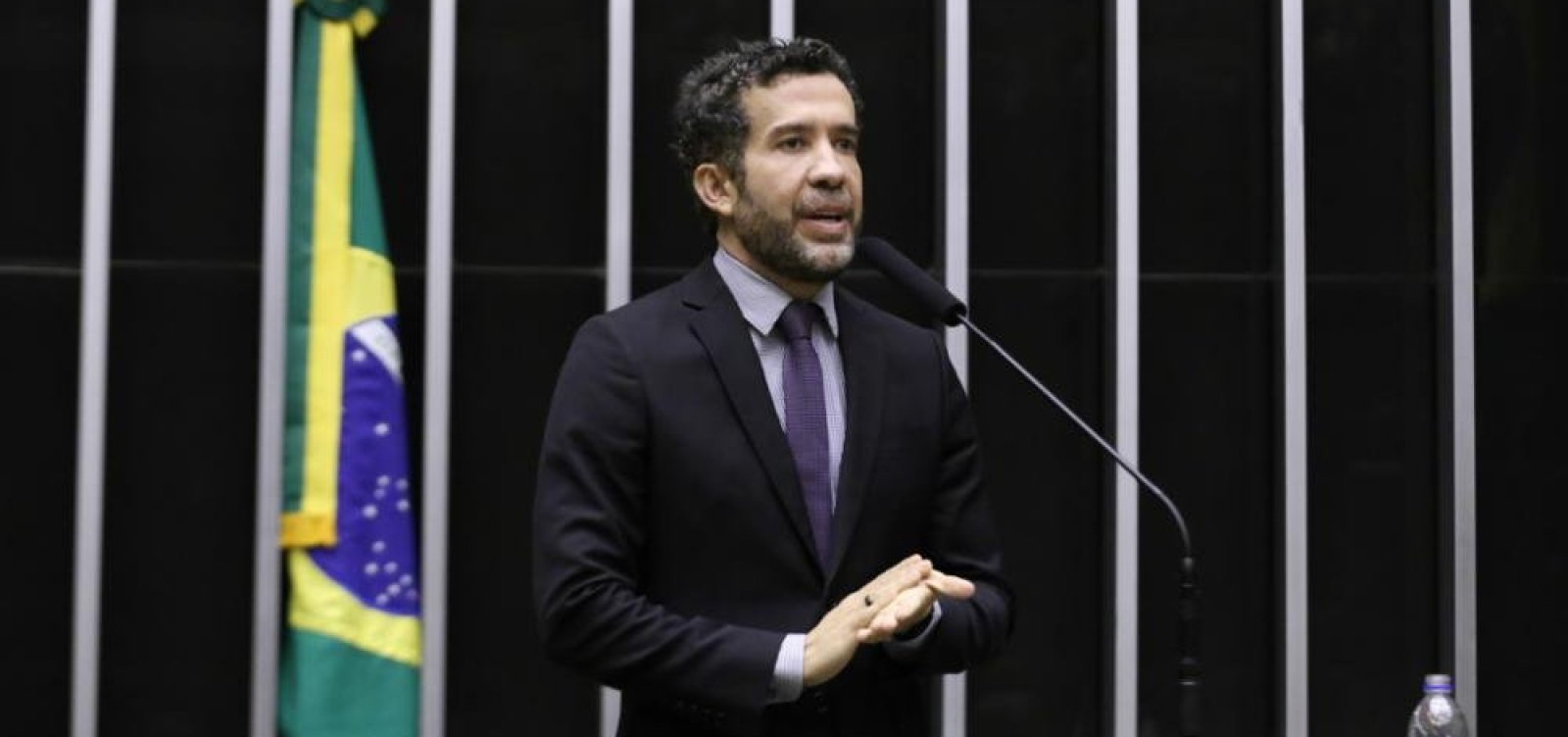 Conselho de Ética da Câmara abre processo contra Janones após fala polêmica