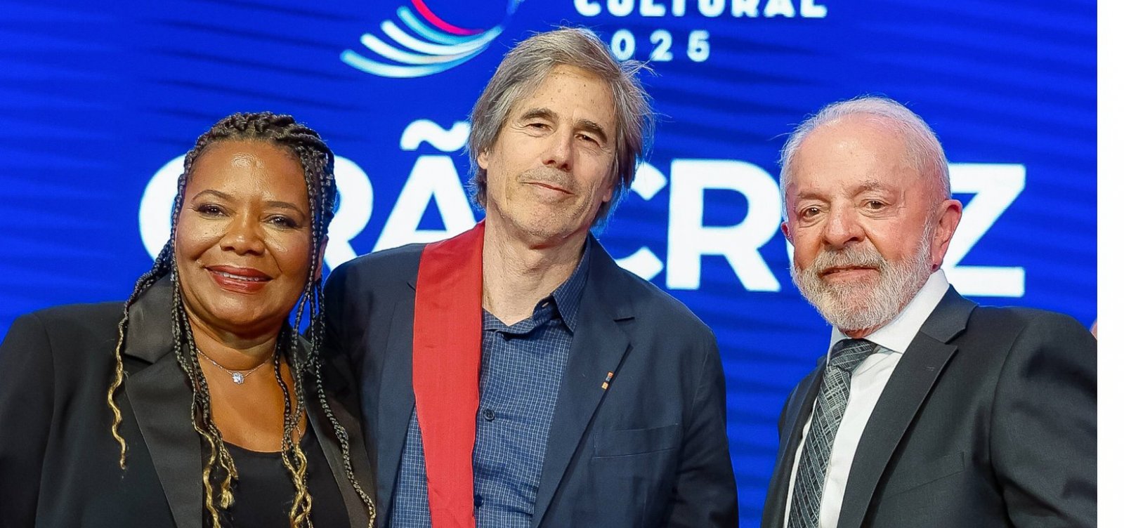 Walter Salles e mais de 751 artistas do cinema nacional assinam carta a Lula por regulamentação do streaming