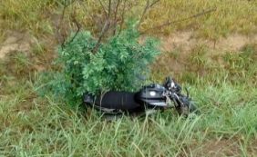 Colisão entre carro e moto deixa jovem de 20 anos morto na BR-116