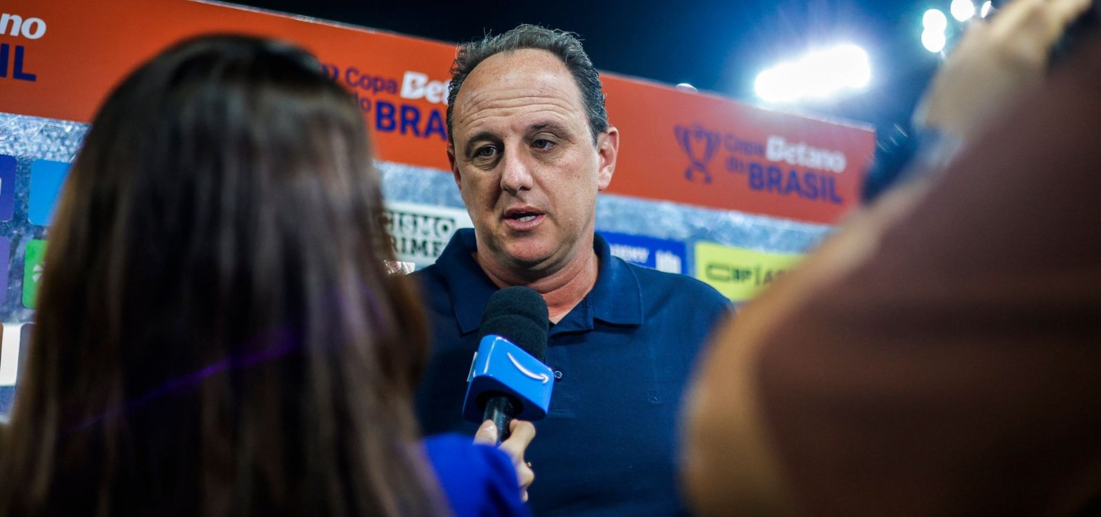 Ceni valoriza classificação do Bahia, mas critica ataque: "Chutes inofensivos"