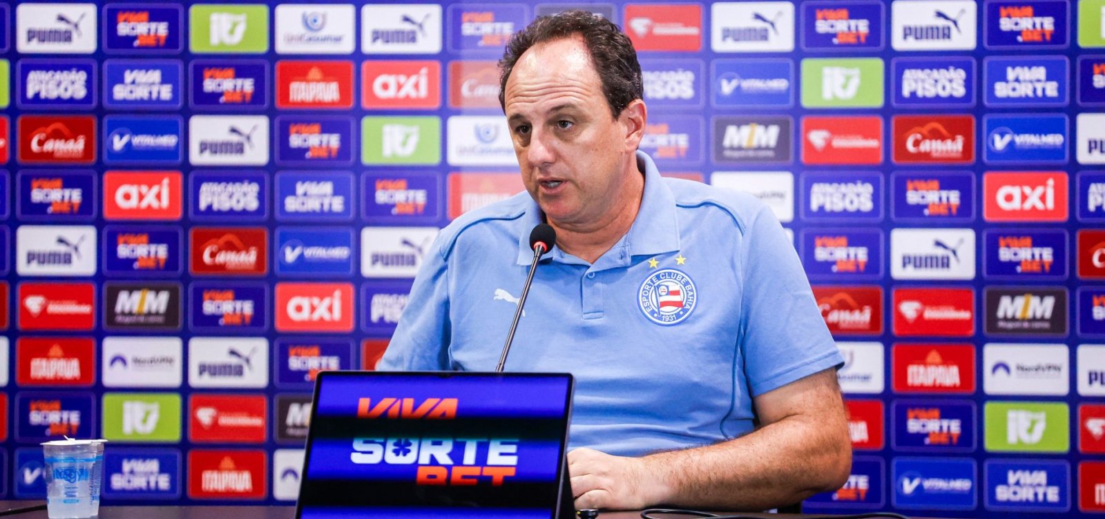 Ceni defende goleiros após falha e admite soberba do Bahia: "Deixamos de matar o jogo"