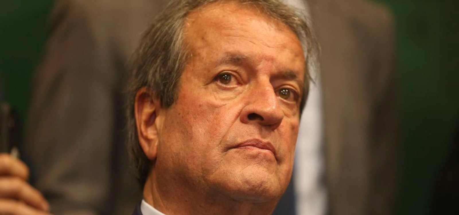 Valdemar Costa Neto pede a Moraes reconsideração para visitar Bolsonaro