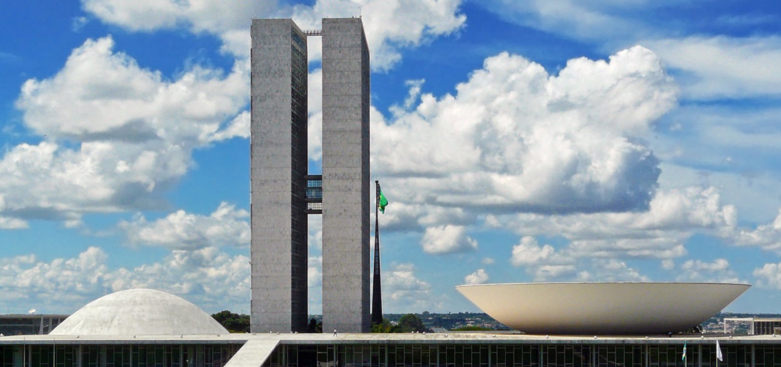 Governo prevê projeto que permite remoção de conteúdo ilegal de redes sem aval da Justiça