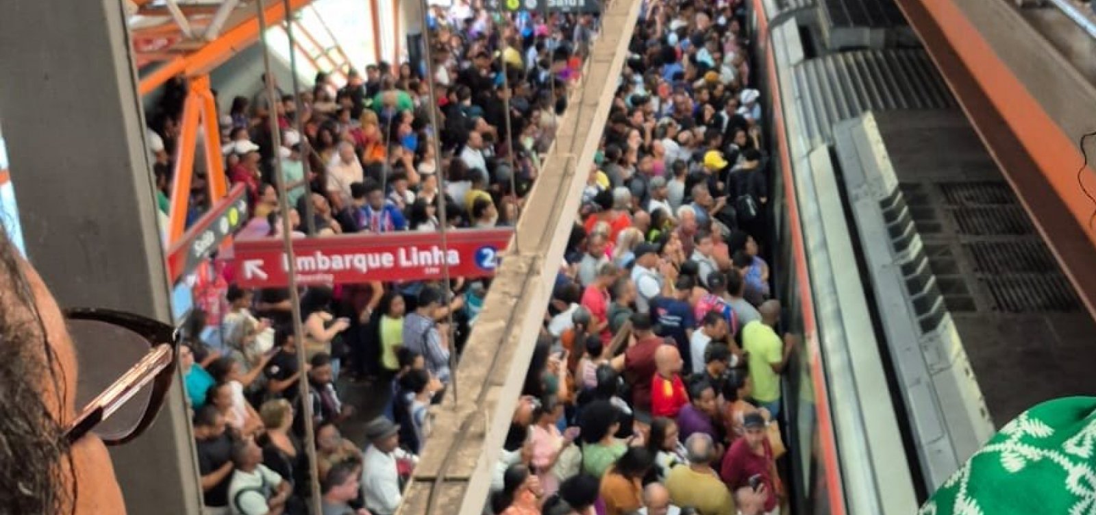 Metrô de Salvador registra falha e tem funcionamento interrompido nesta terça