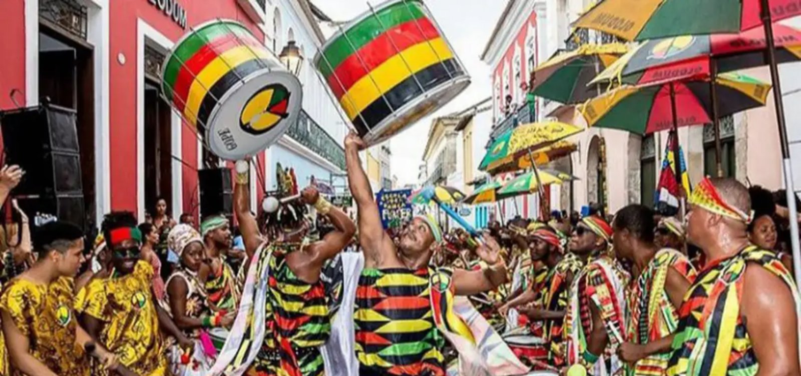 Olodum lidera Lavagem de Madeleine 2025 em Paris