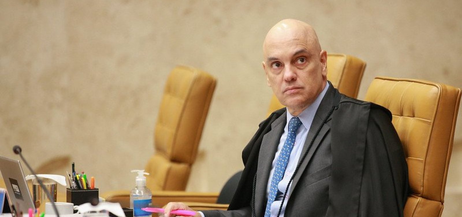 Moraes dá 48 horas para PGR se manifestar sobre  alegações da defesa de Bolsonaro
