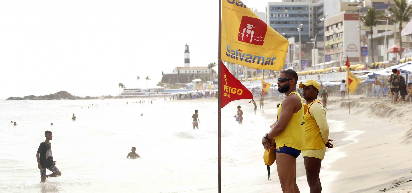 Salvador registra nove afogamentos no último domingo; mar de inverno aumenta risco