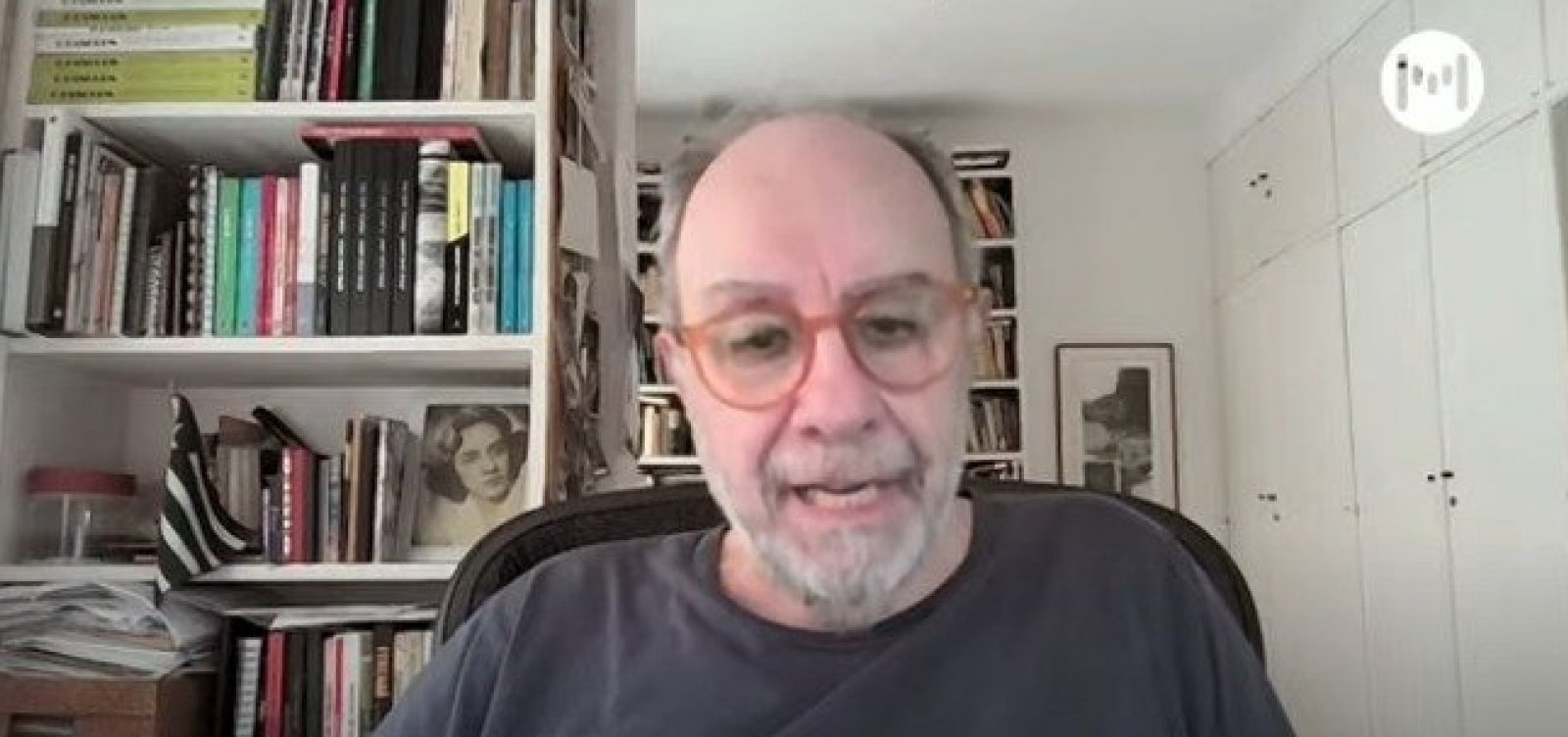 Sergio Augusto relembra Jaguar: o cartunista que revolucionou a imprensa brasileira