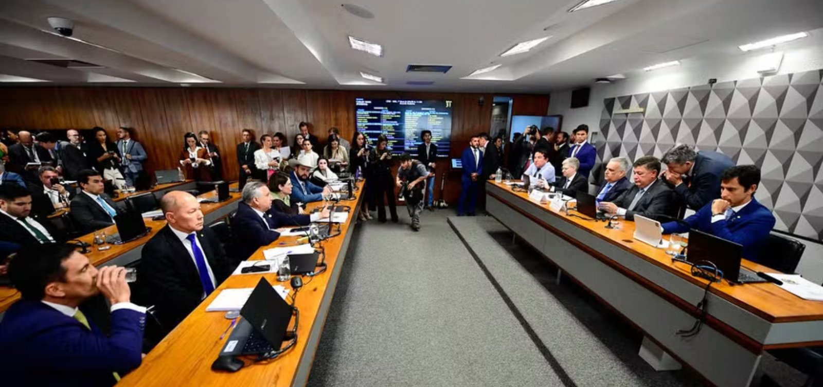 CPI do INSS convoca ex-presidentes da autarquia para depor