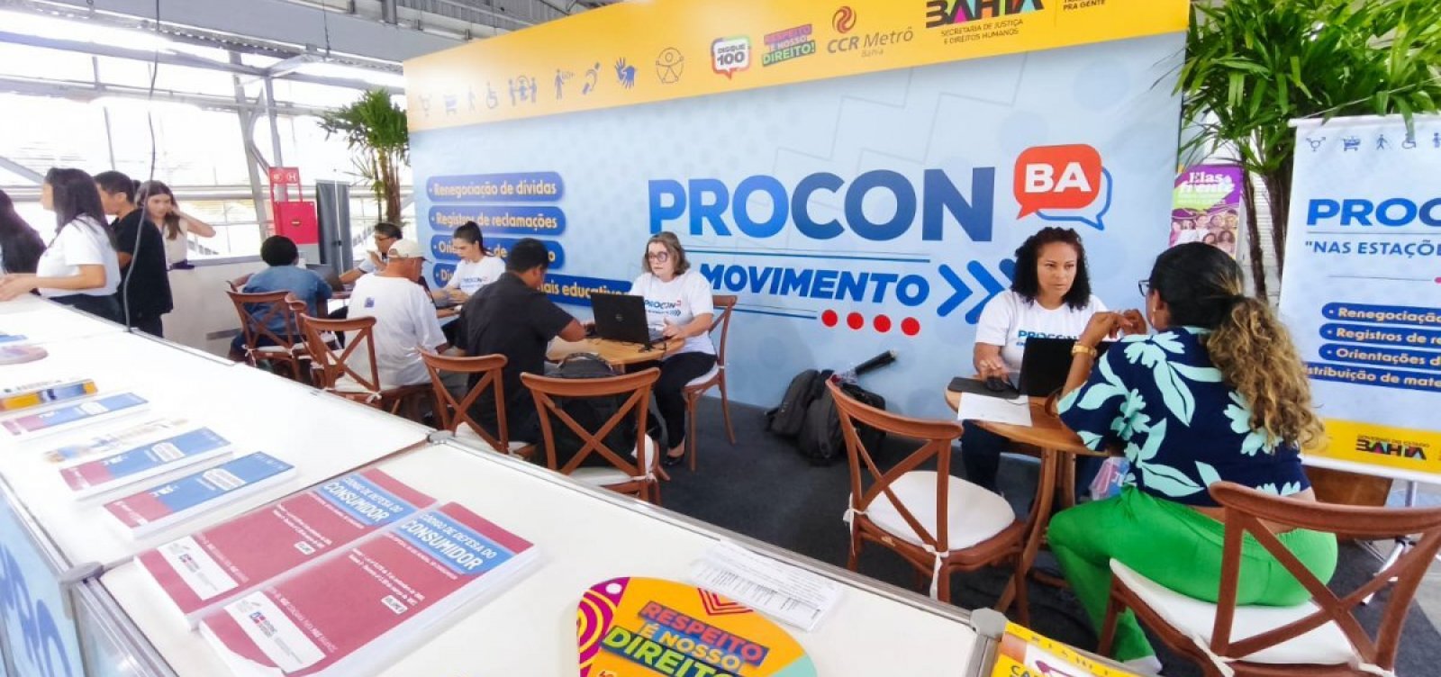Procon leva atendimentos gratuitos ao metrô de Salvador