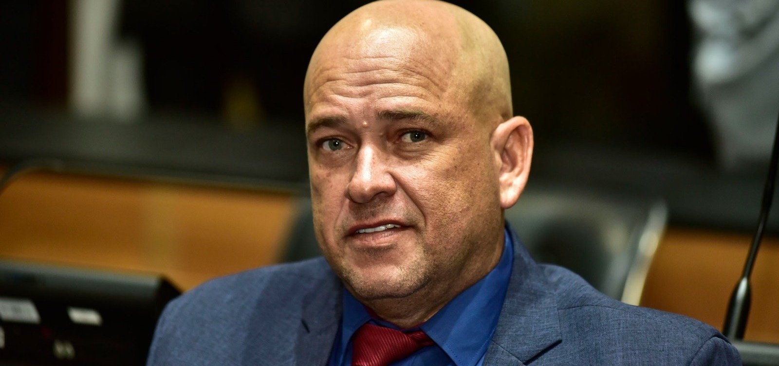 Nova decisão de Moraes blinda operação contra deputado baiano acusado de chefiar milícia