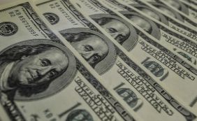 Dólar fecha em queda após indicação de Ilan Goldfajn ao Banco Central