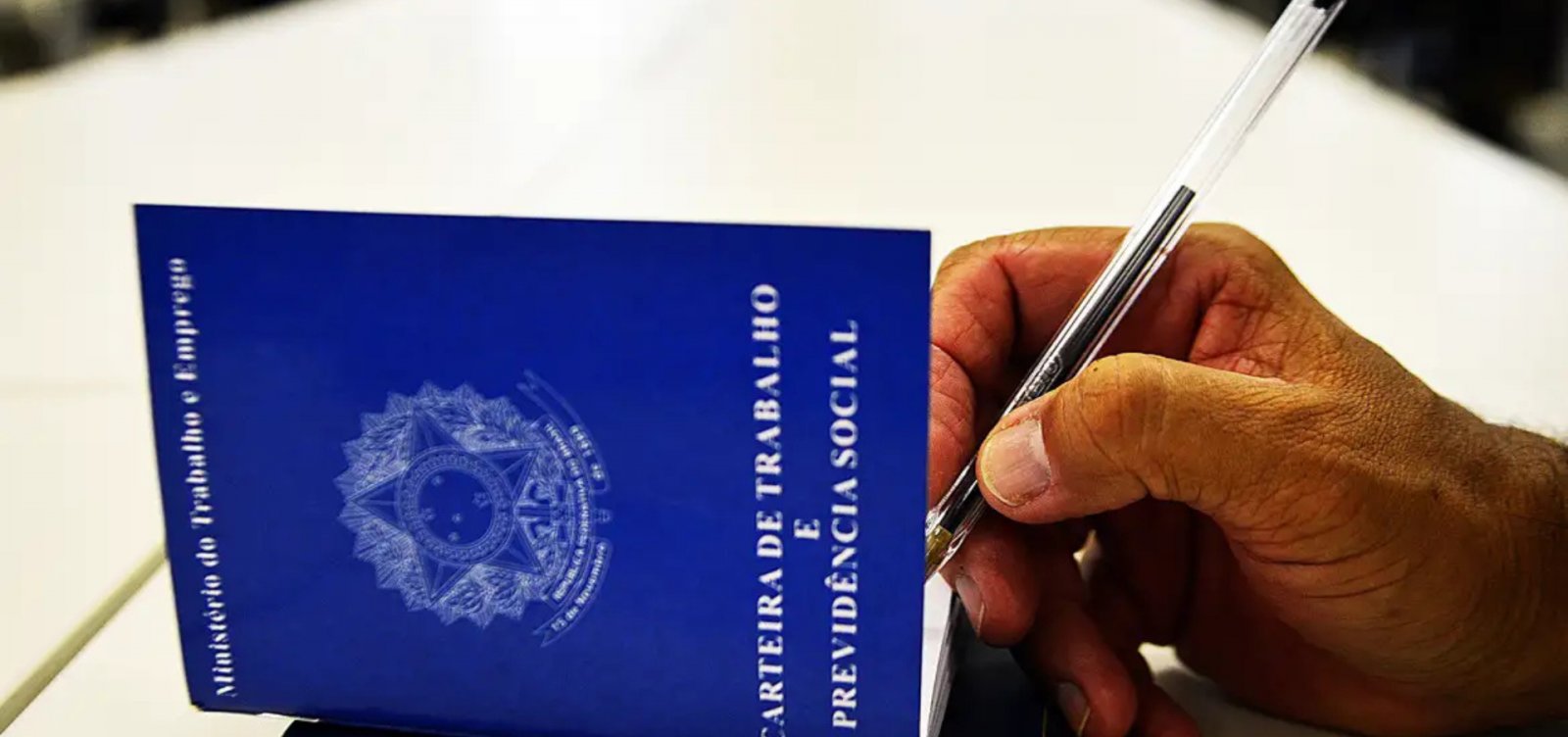 Bahia mantém liderança no Nordeste com 9,4 mil empregos em julho