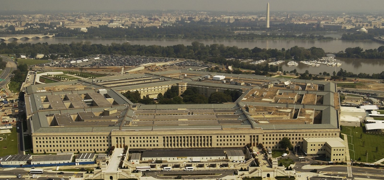 Pentágono confirma venda de US$ 825 milhões em armamentos à Ucrânia após ofensiva russa