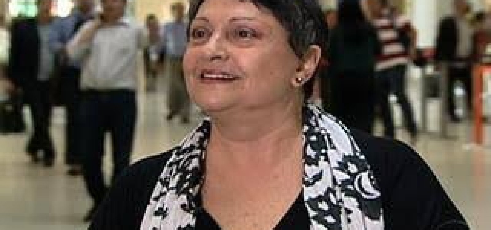 Morre Íris Lettieri, voz que marcou gerações nos aeroportos brasileiros