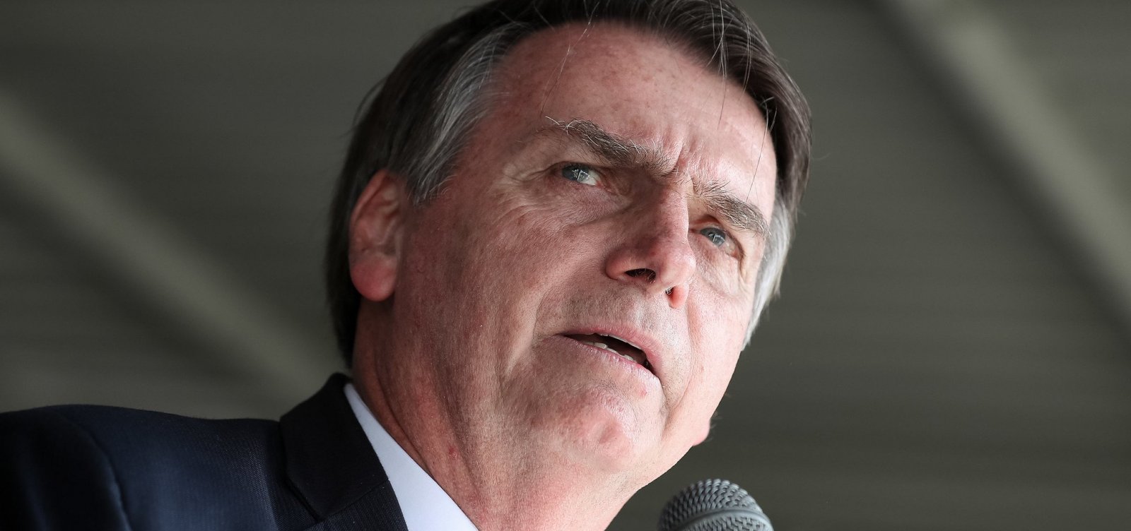PGR vê risco de fuga, mas se opõe à presença da PF dentro da casa de Bolsonaro