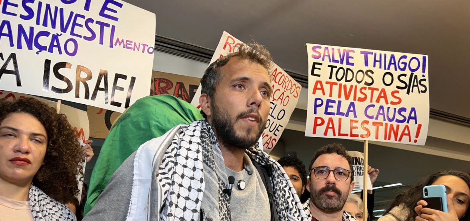 Ativista brasileiro Thiago Ávila volta a embarcar rumo a Gaza ao lado de Greta Thunberg