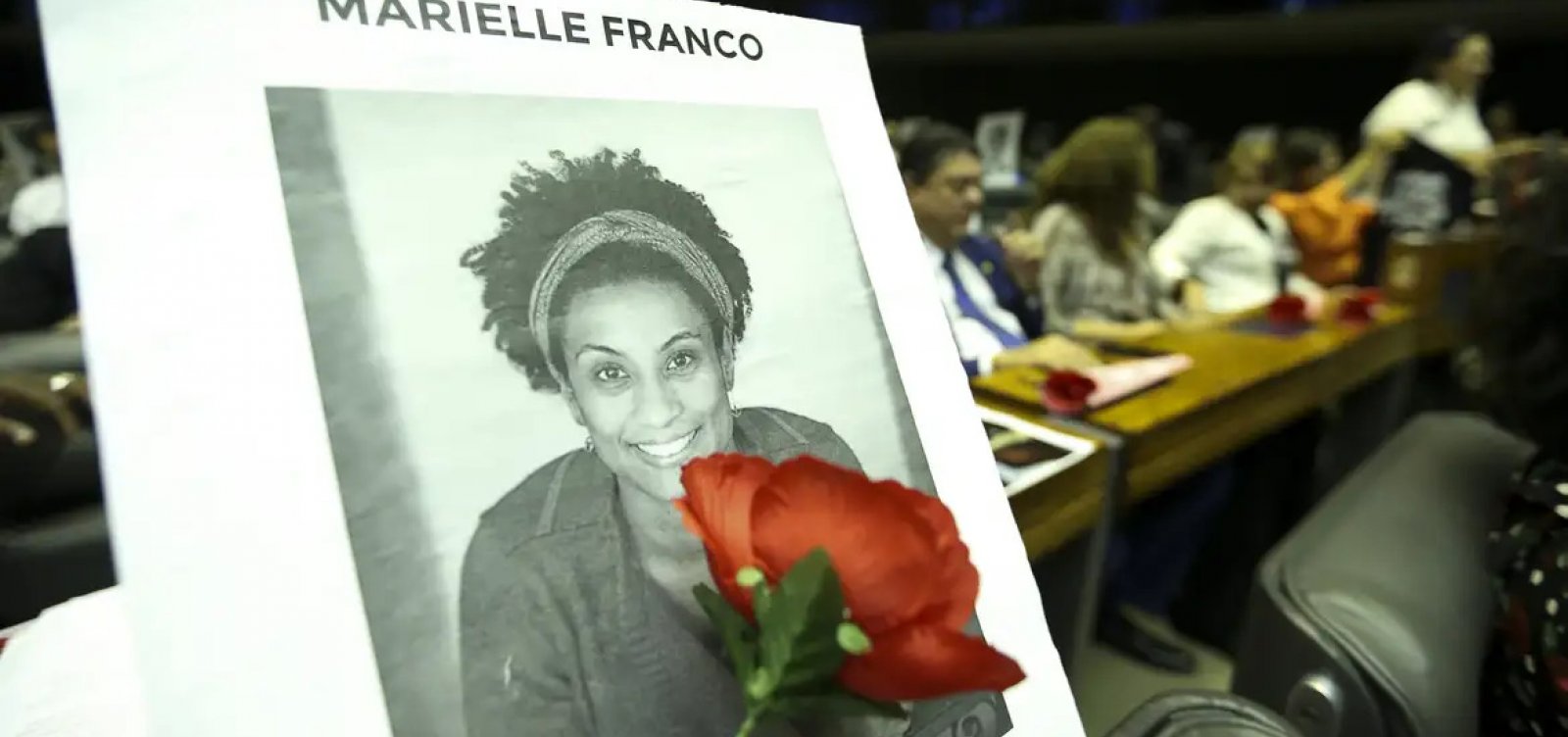 Rede social X deve fornecer dados de usuários que repostaram ofensas a Marielle Franco