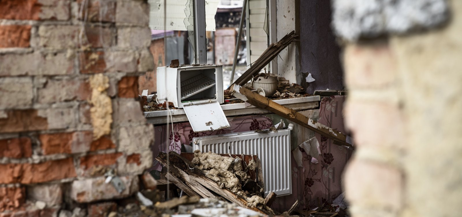 Sobe para mais de 1,4 mil o número de mortos em terremoto no Afeganistão