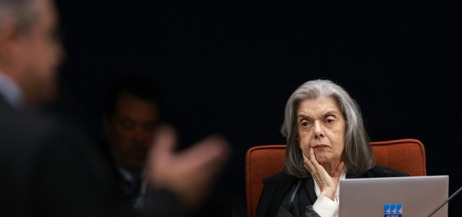 Cármen Lúcia rebate defesa de Ramagem: "Sabe a diferença entre voto auditável e impresso?"