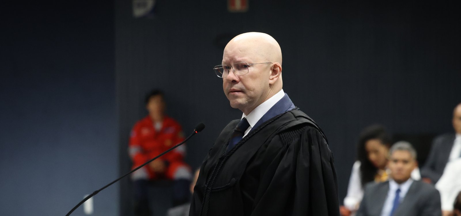 Defesa de Almir Garnier pede rescisão da delação premiada de Mauro Cid