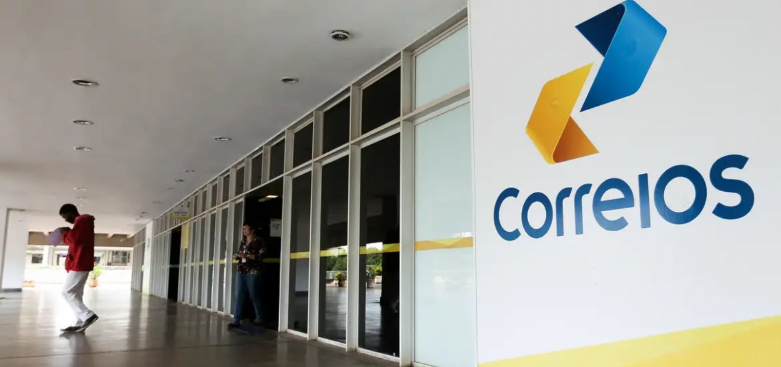 Correios suspendem pagamentos com cartão e postagens por site por tempo indeterminado