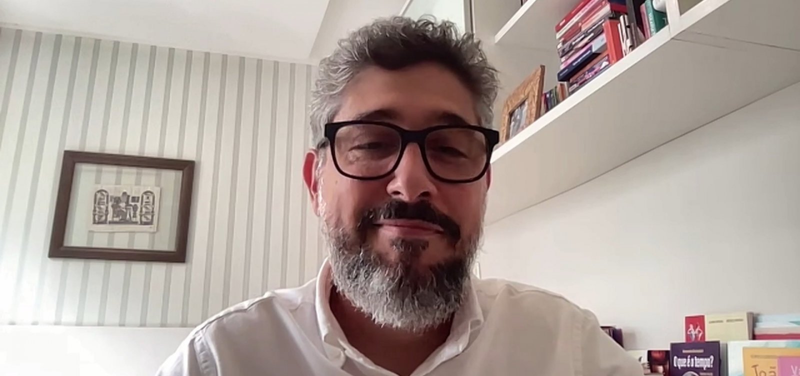“As imperfeições são aquilo que nos humaniza”, diz Alessandro Marimpietri sobre seu novo livro