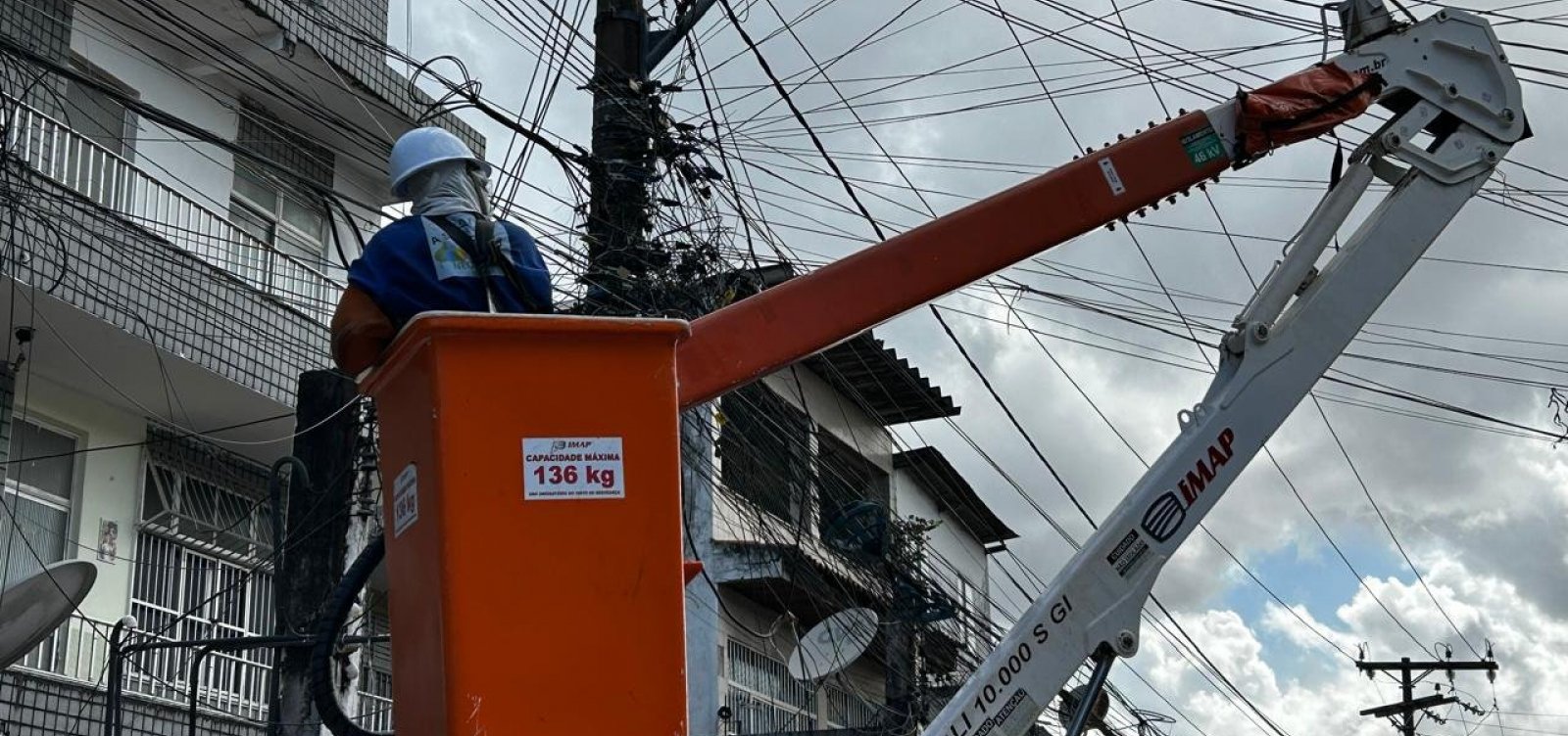 Furto de energia causa prejuízo de R$ 10,3 bilhões em 2024