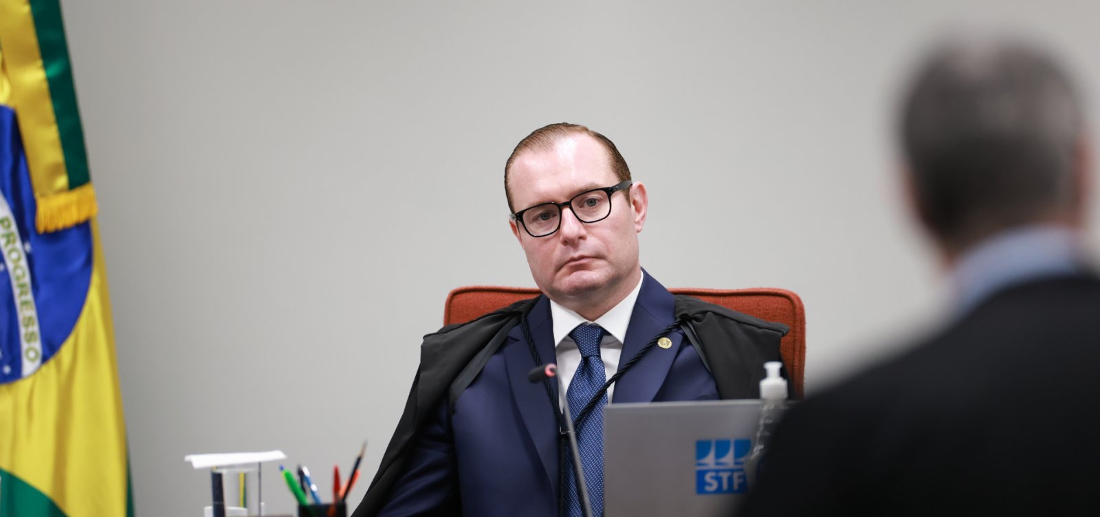 Zanin atende pedido de Moraes para realização de sessões extras no julgamento de Bolsonaro
