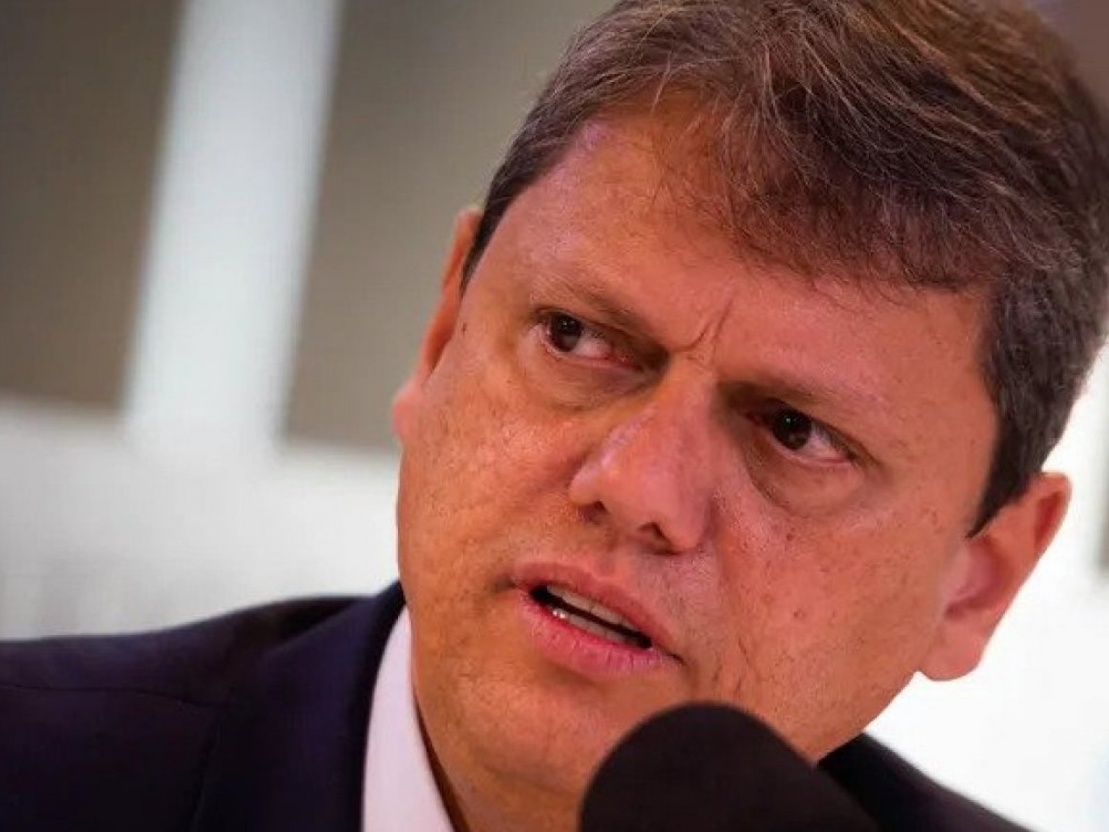 PT aciona Tarcísio de Freitas no STF e MP-SP por articulação da anistia