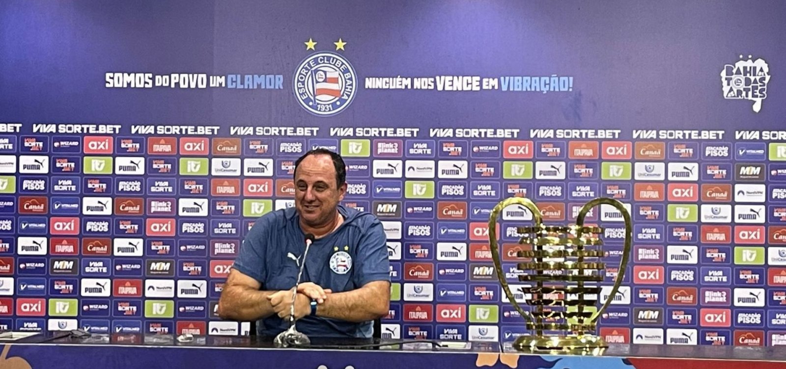 Ceni celebra penta e diz que maior sonho é o Bahia ganhar um nacional
