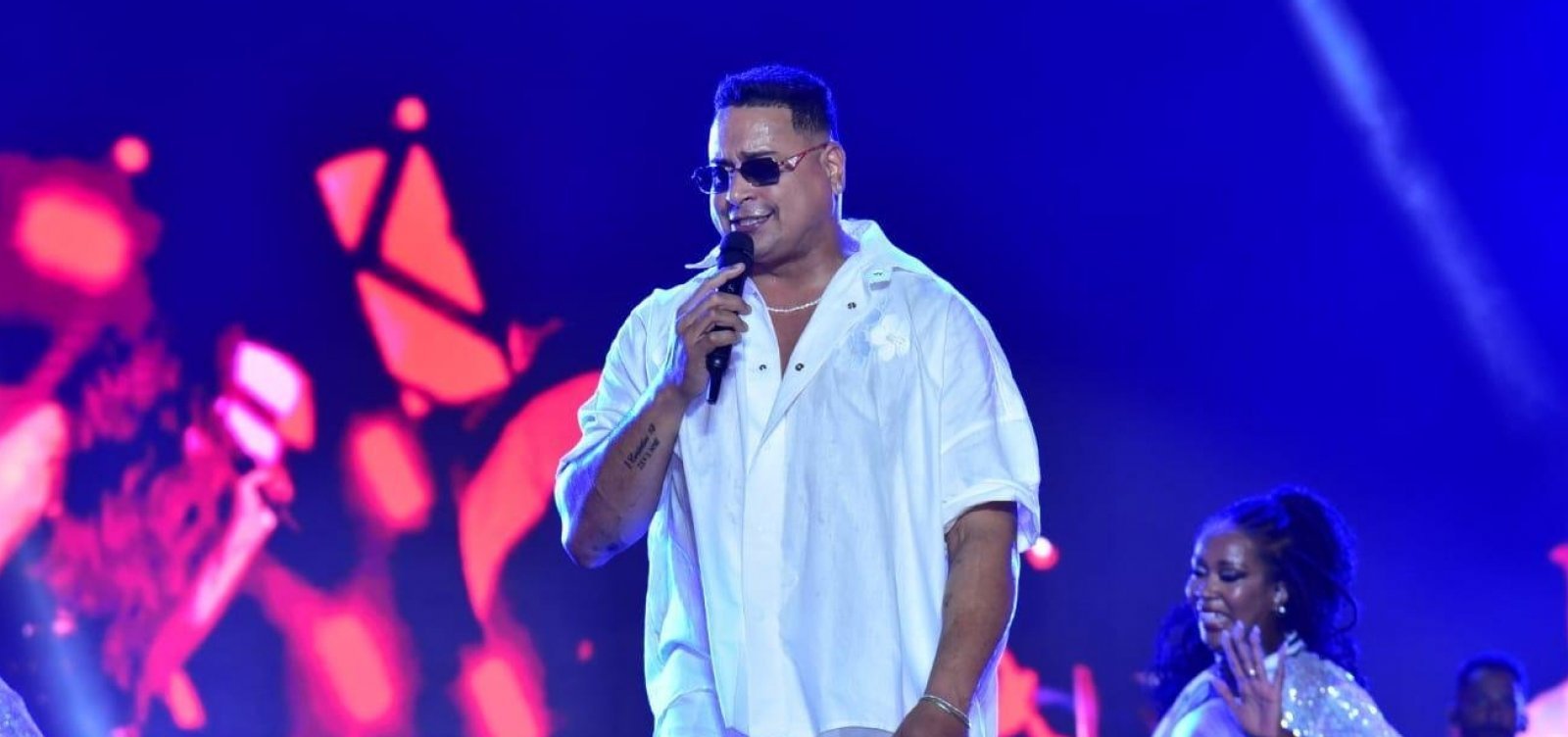 Xanddy anuncia ensaio gratuito em Salvador neste domingo