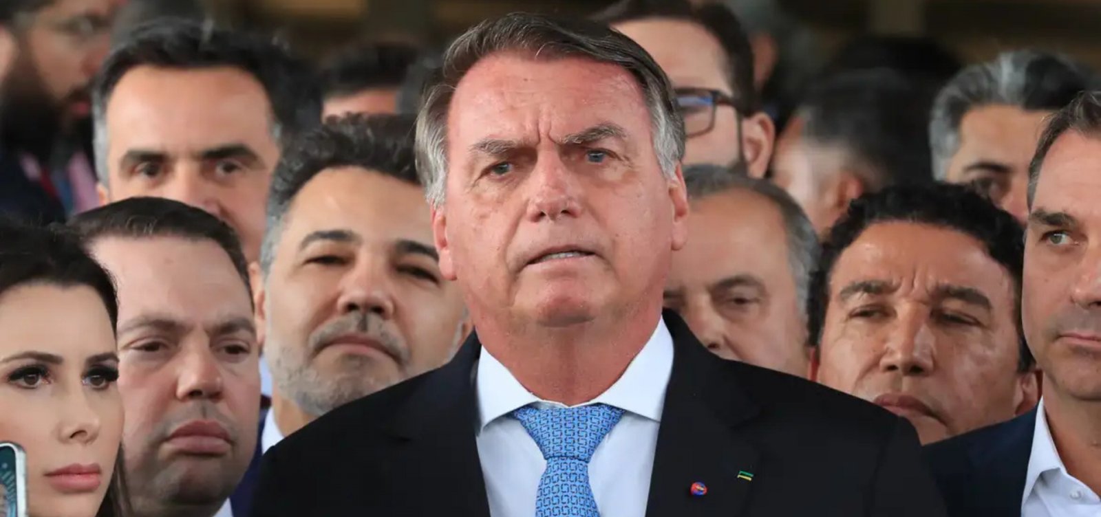 Bolsonaro pede autorização a Moraes para procedimento cirúrgico