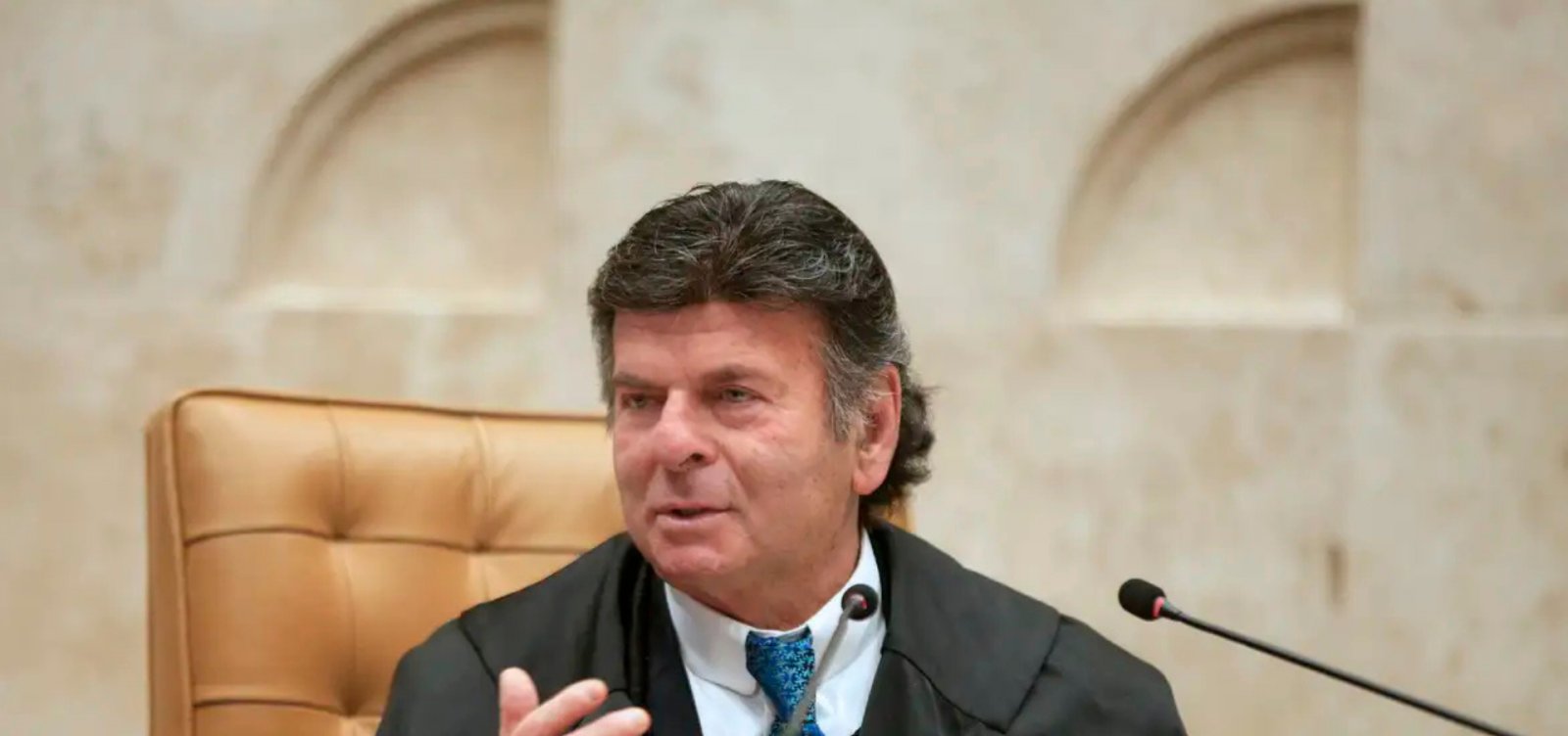 Fux interrompe Moraes e contesta intervenção de Dino em julgamento no STF