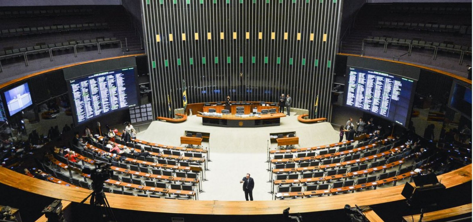 Câmara instala comissão para analisar PEC da Segurança