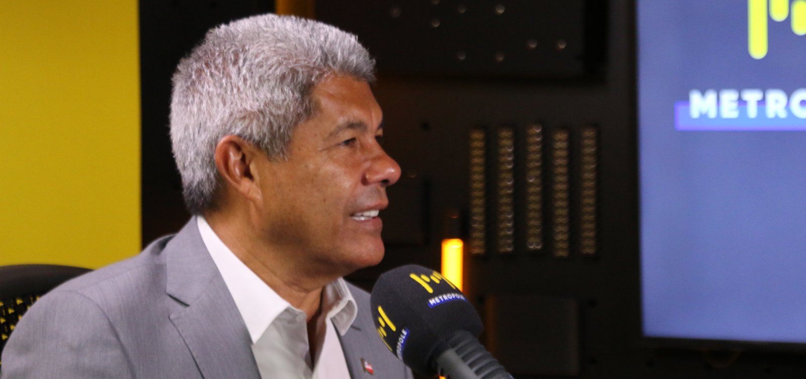 Jerônimo deve enviar até segunda PL à Alba para pagar abono a professores da rede estadual
