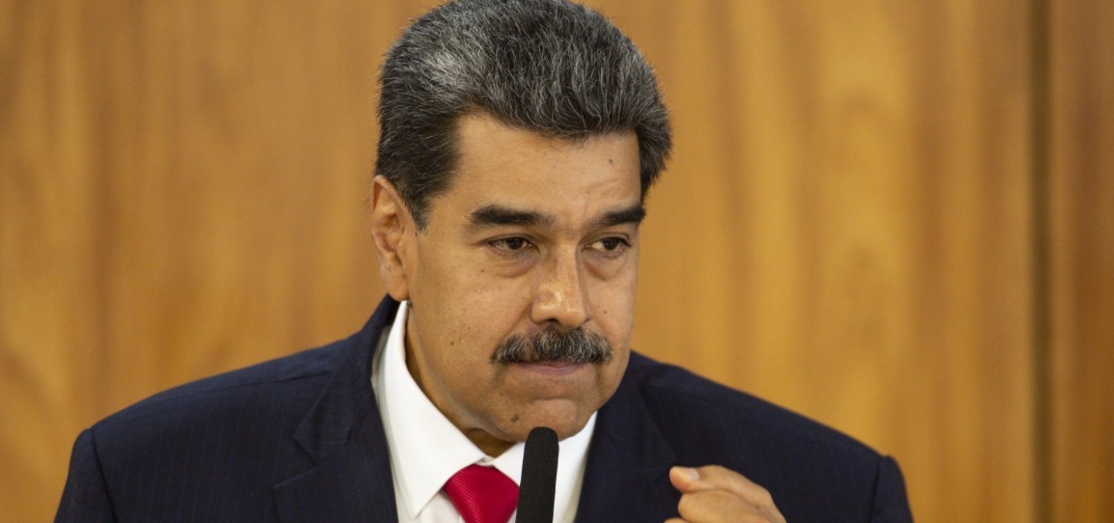 Maduro convoca civis e militares aos quarteis em meio à tensão com EUA