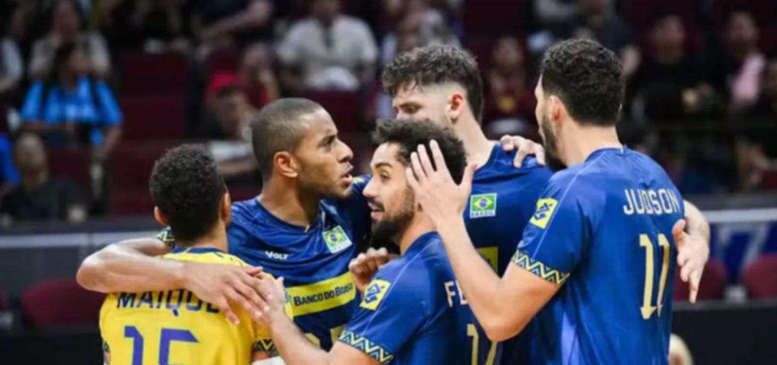 Brasil vence a República Tcheca e lidera grupo no Mundial de Vôlei
