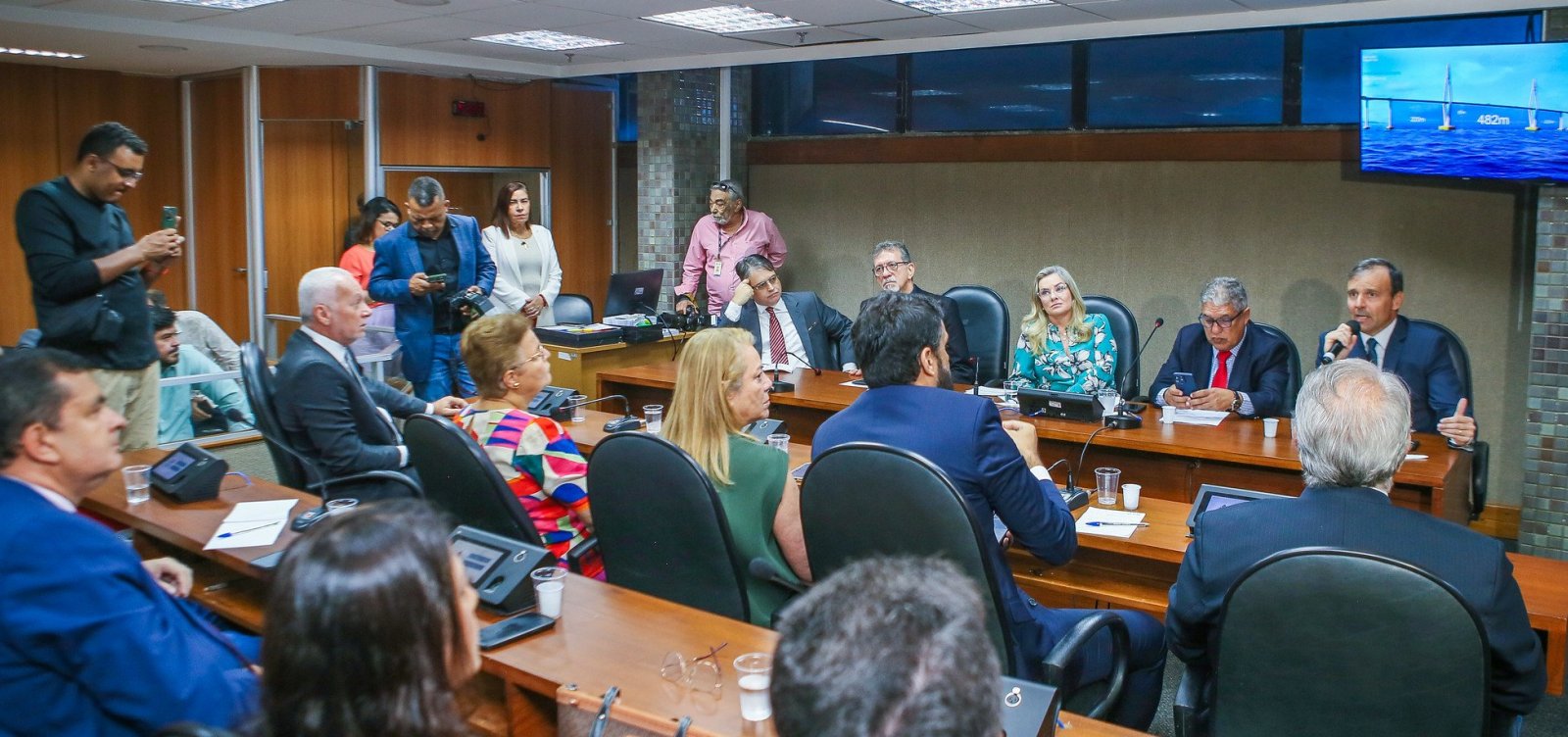 ALBA aprova abono extraordinário de 20% a professores com recursos do Fundef