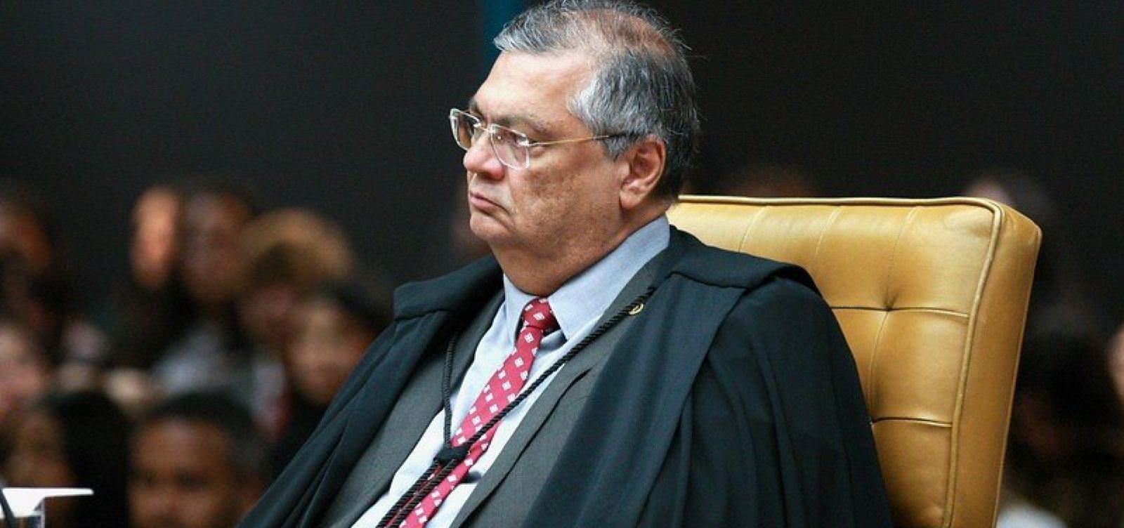 Dino abre inquérito contra Bolsonaro e aliados com base na CPI da Covid