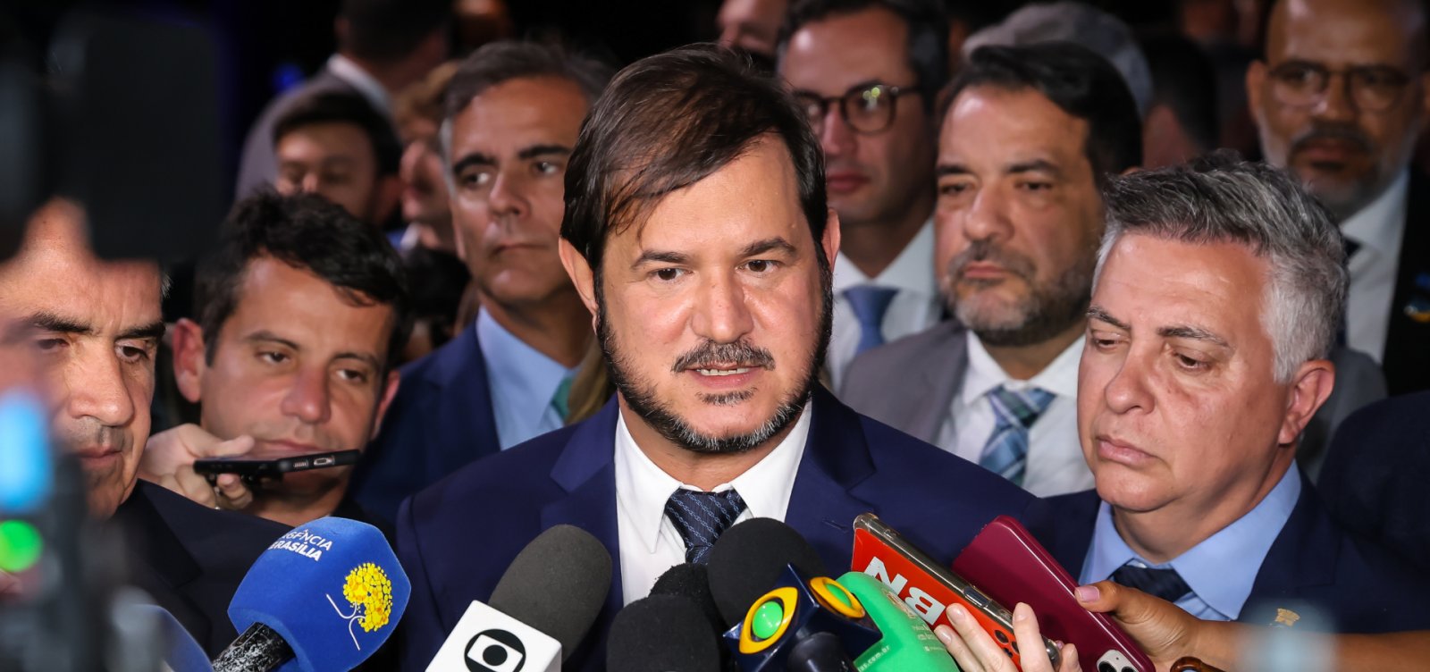 PF investiga ligação do presidente do União Brasil com esquemas do PCC