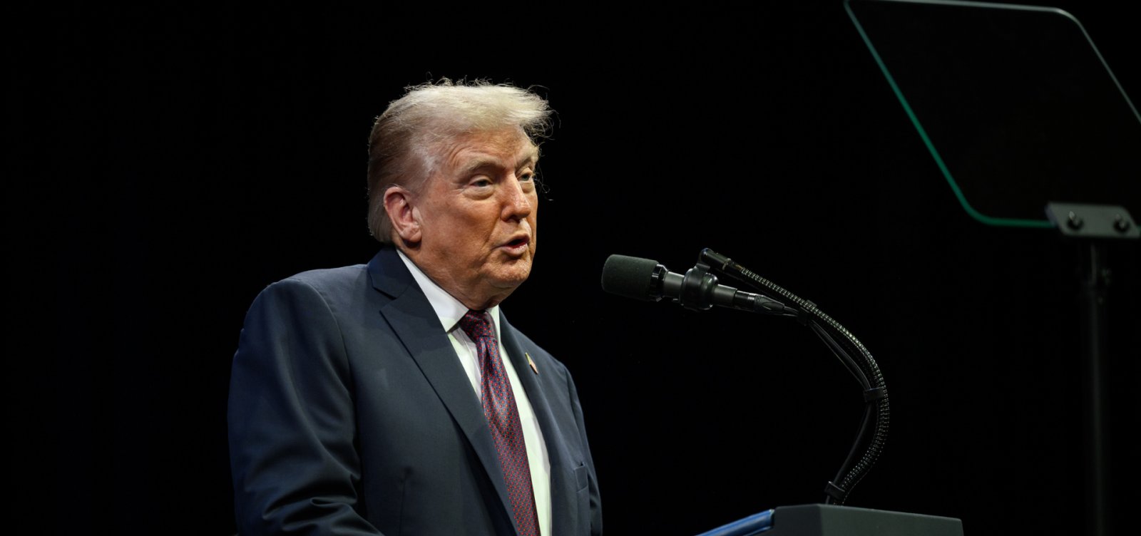 Governo Trump endurece teste de cidadania dos EUA