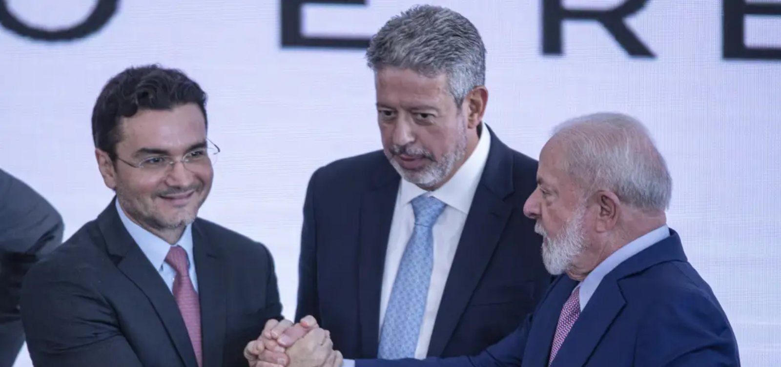 Celso Sabino confirma saída do governo a lula após ultimato do União Brasil