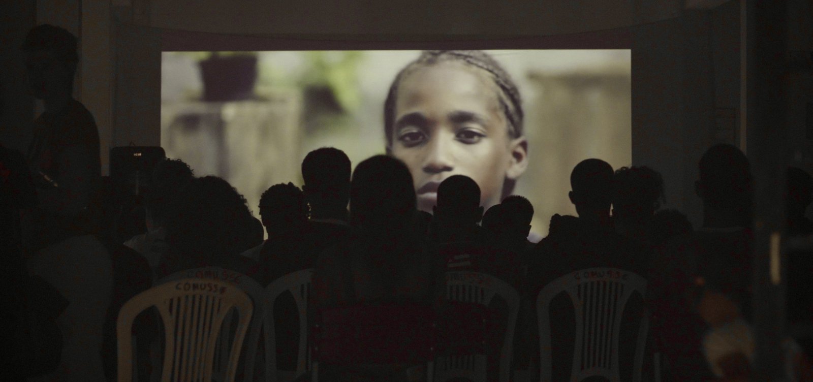 Cineclube promove sessões de curtas e animações para estudantes de Boipeba e região
