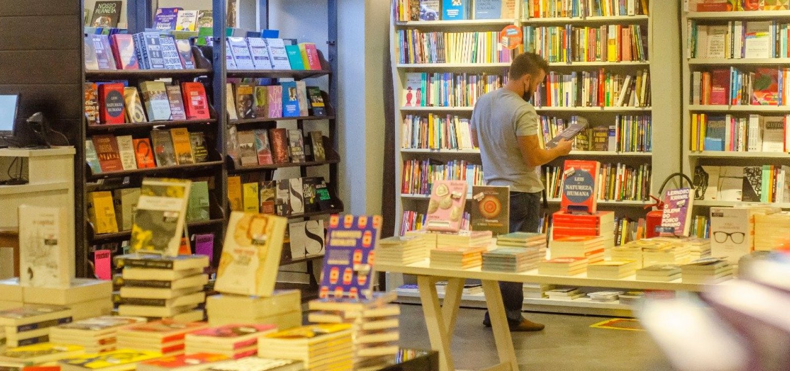 Mais de 2 mil livrarias fecharam as portas em Salvador, mas resistência vem de redes regionais