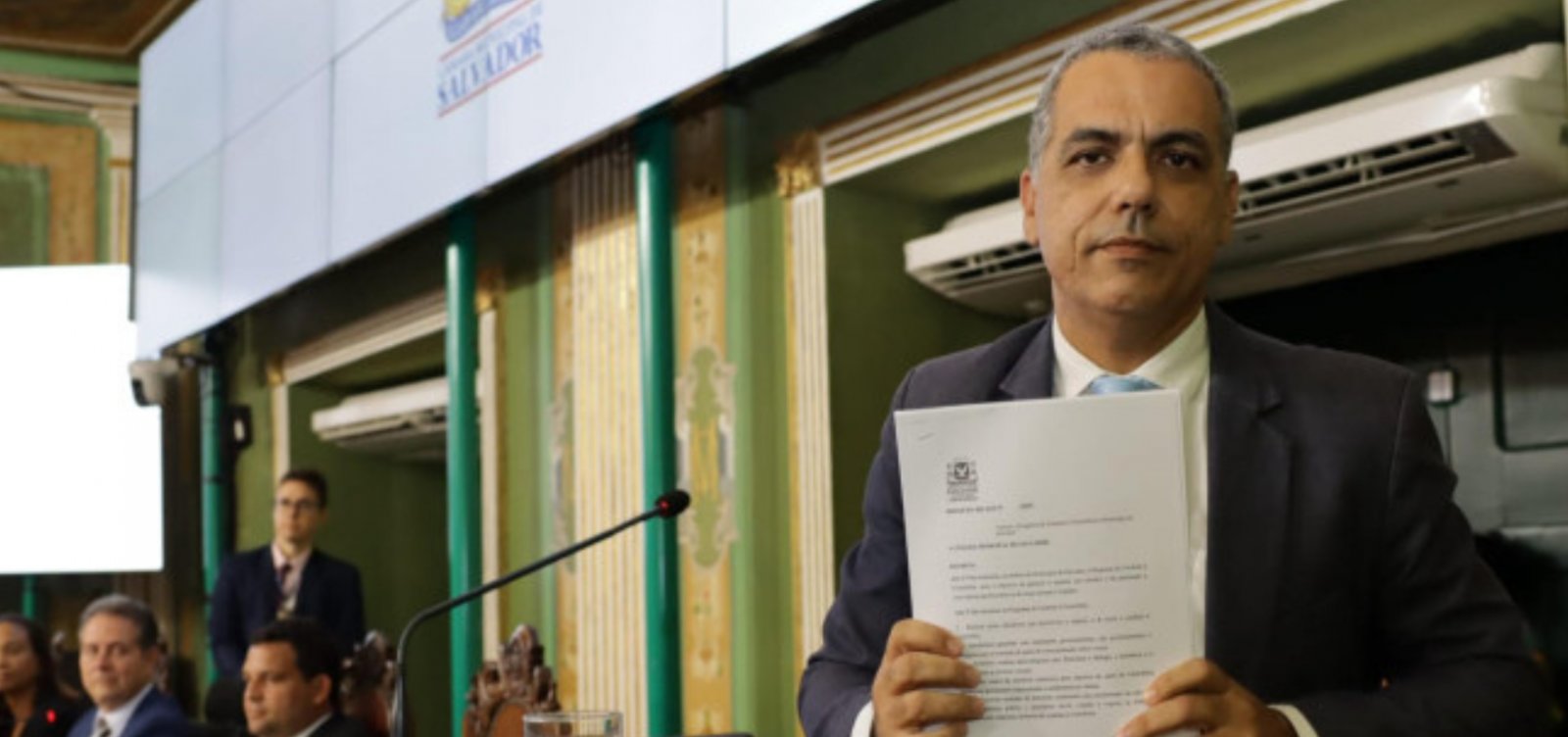 Salvador aprova primeiro projeto de lei contra cristofobia no Brasil