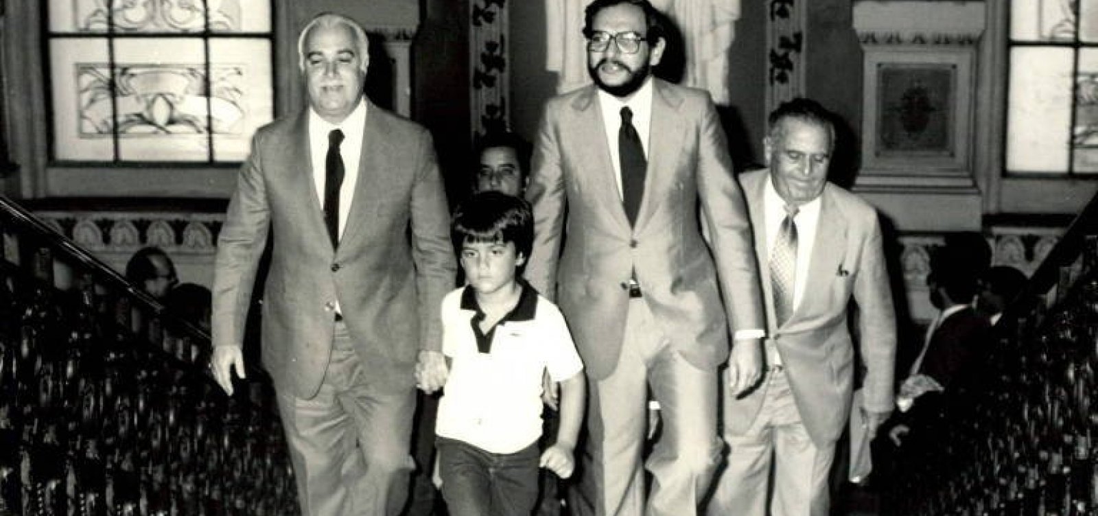 Autobiografia de Mário Kertész é destaque na Folha de S. Paulo